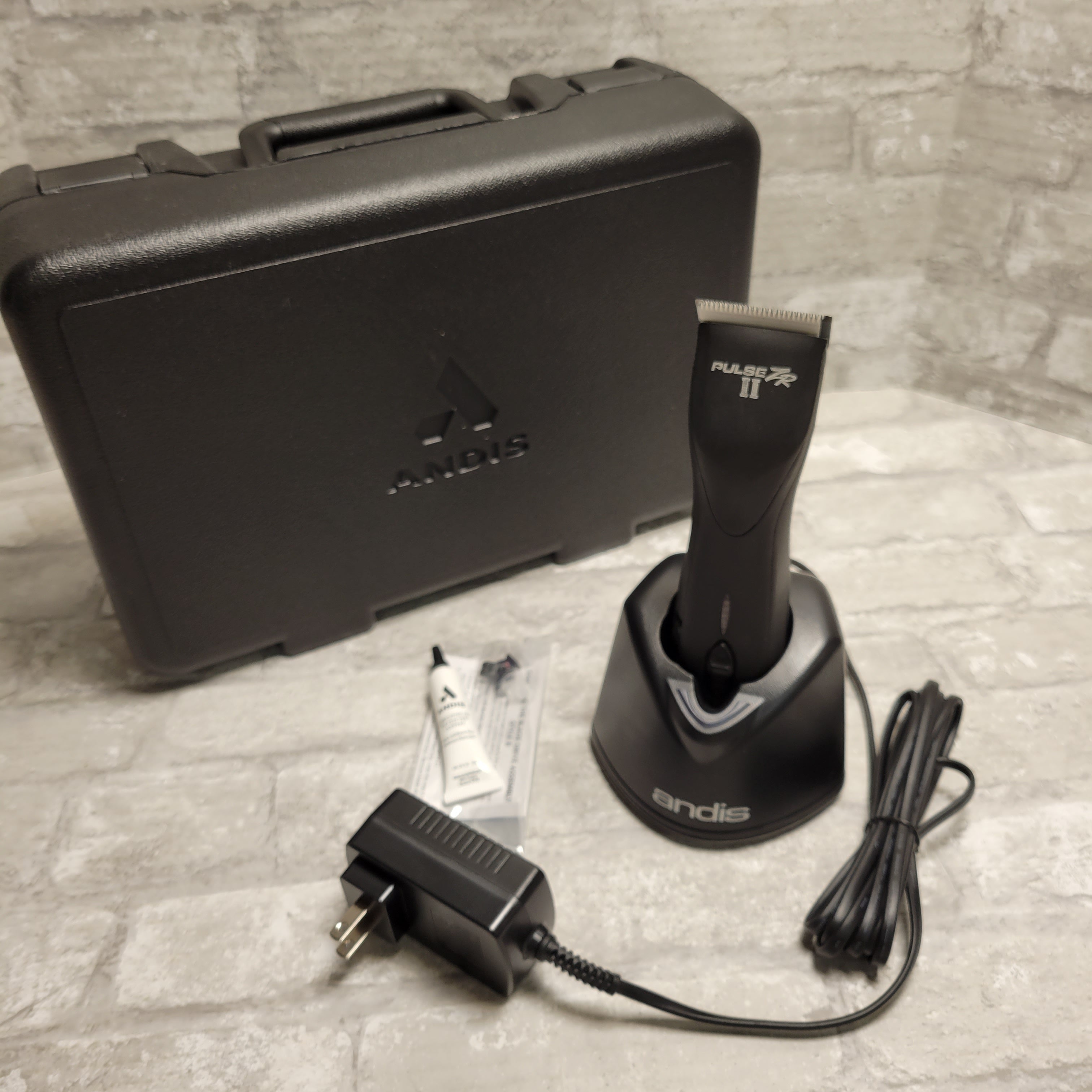 Andis Pulse ZR II Rechargeable, Cordless Lithium-Ion Pet Clipper (8035457171694)